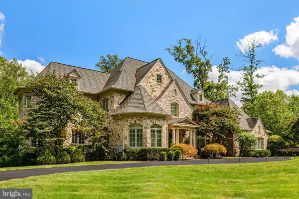 Mclean, VA 22102,1239 DALEVIEW DR