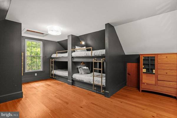 Nokesville, VA 20181,13944 ADEN RD