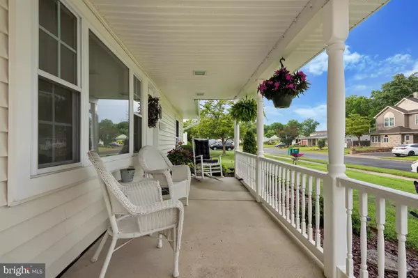 Levittown, PA 19054,33 TULIP LN
