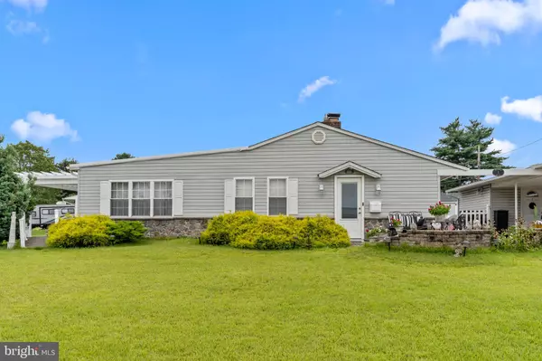 Levittown, PA 19055,1 FERN LN