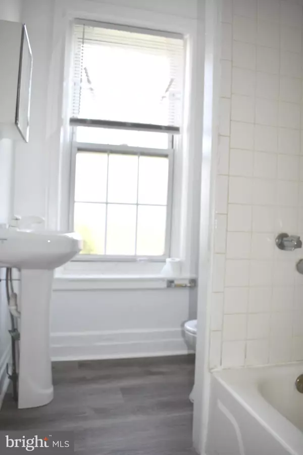 Philadelphia, PA 19139,6031 MARKET ST #STUDIO