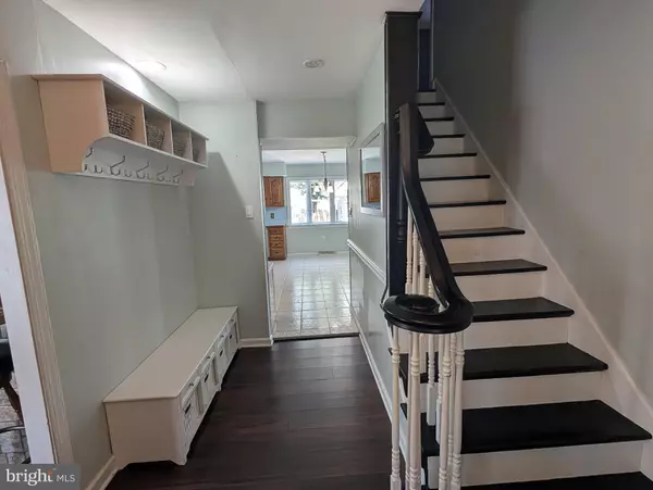 Clementon, NJ 08021,24 MONROE DR