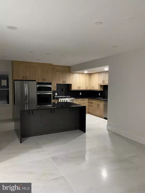 Fairfax, VA 22033,3501 W OX RD
