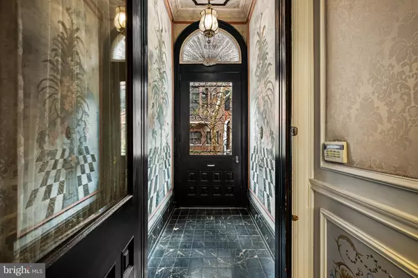 Philadelphia, PA 19103,1823 DELANCEY PL