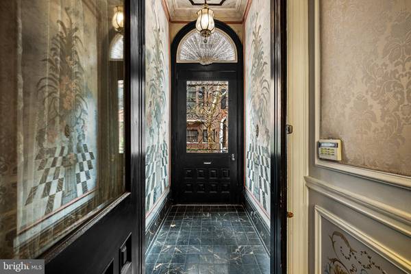 Philadelphia, PA 19103,1823 DELANCEY PL