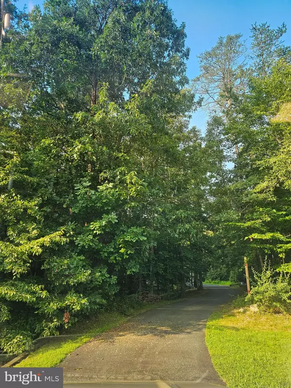 Stafford, VA 22556,381 LONGWOOD DR