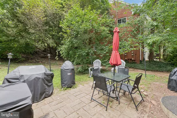 Alexandria, VA 22302,1661 PRESTON RD
