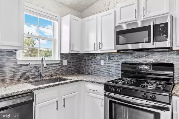 Mount Holly, NJ 08060,27 PARC RIDGE DR