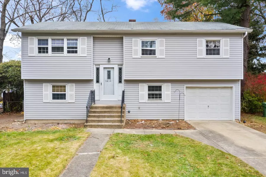 1410 ORCHARD LN, Cherry Hill, NJ 08002