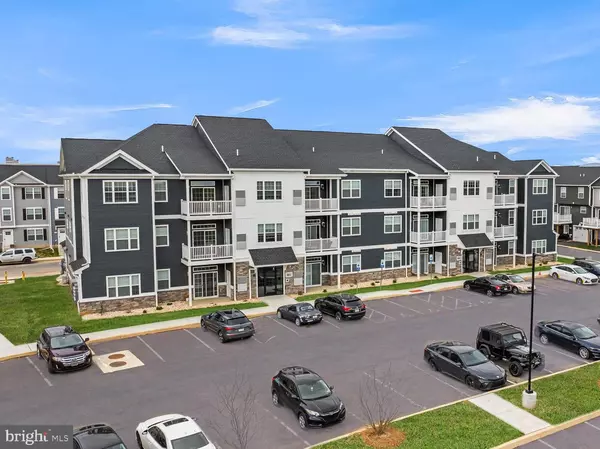 Harrisburg, PA 17110,3020 LARKWOOD CIR #305