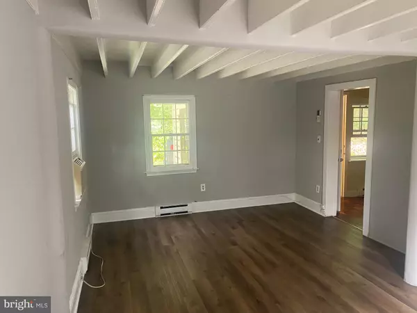 Newtown Square, PA 19073,839 BRYN MAWR #B