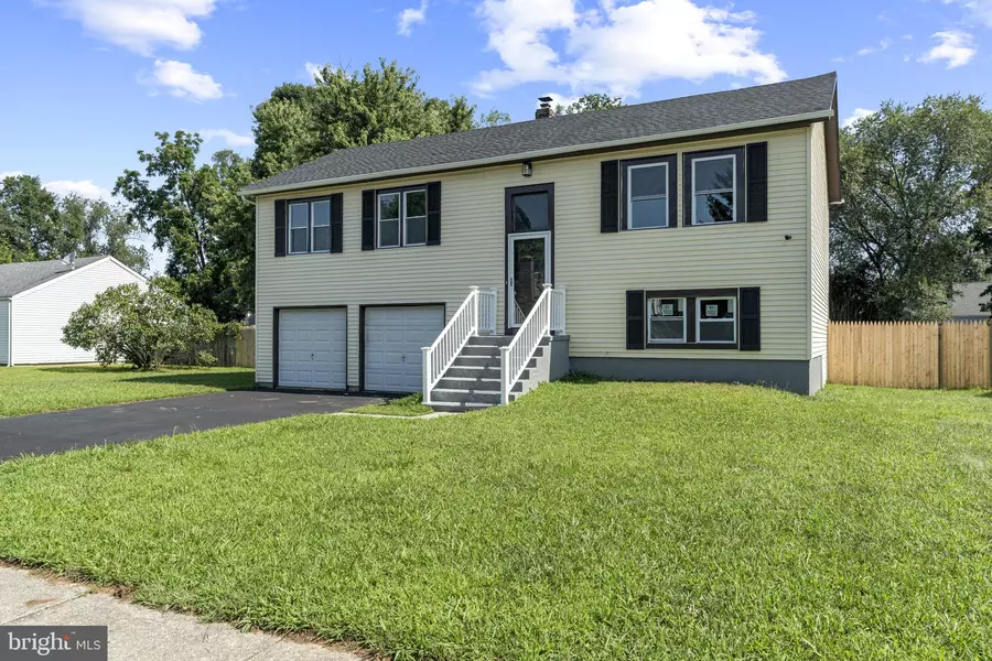 243 WINTERGREEN LN, Carneys Point, NJ 08069