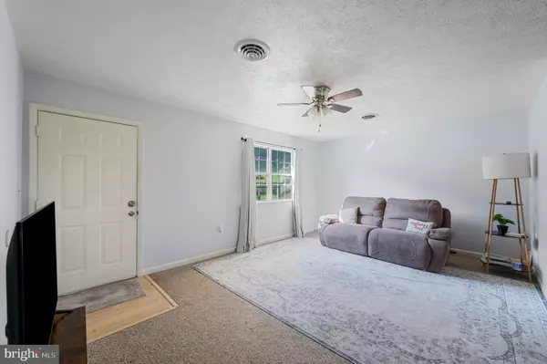Gerrardstown, WV 25420,1100 LOOP RD