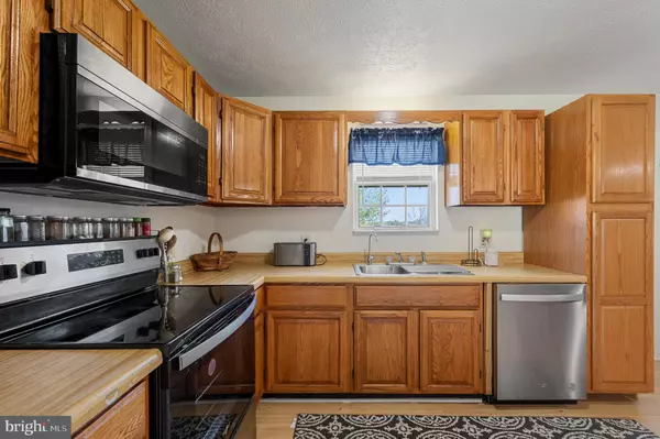 Gerrardstown, WV 25420,1100 LOOP RD