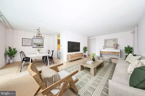 Philadelphia, PA 19103,1919 CHESTNUT ST #2819