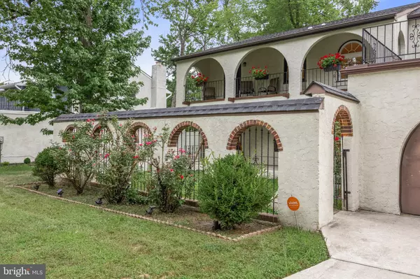 Cherry Hill, NJ 08034,4 CLARK DR
