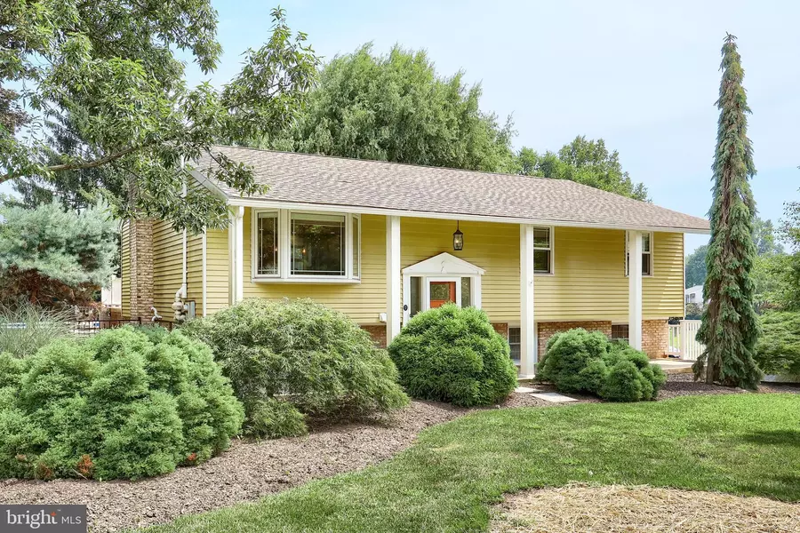 1 BRANDYWINE DR, Shrewsbury, PA 17361