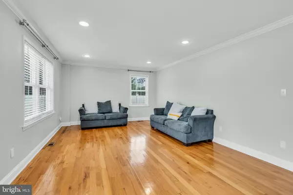 Toms River, NJ 08753,166 BLUE SEA LN