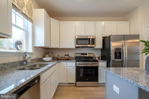 Millville, NJ 08332,14 WHITAKER CT
