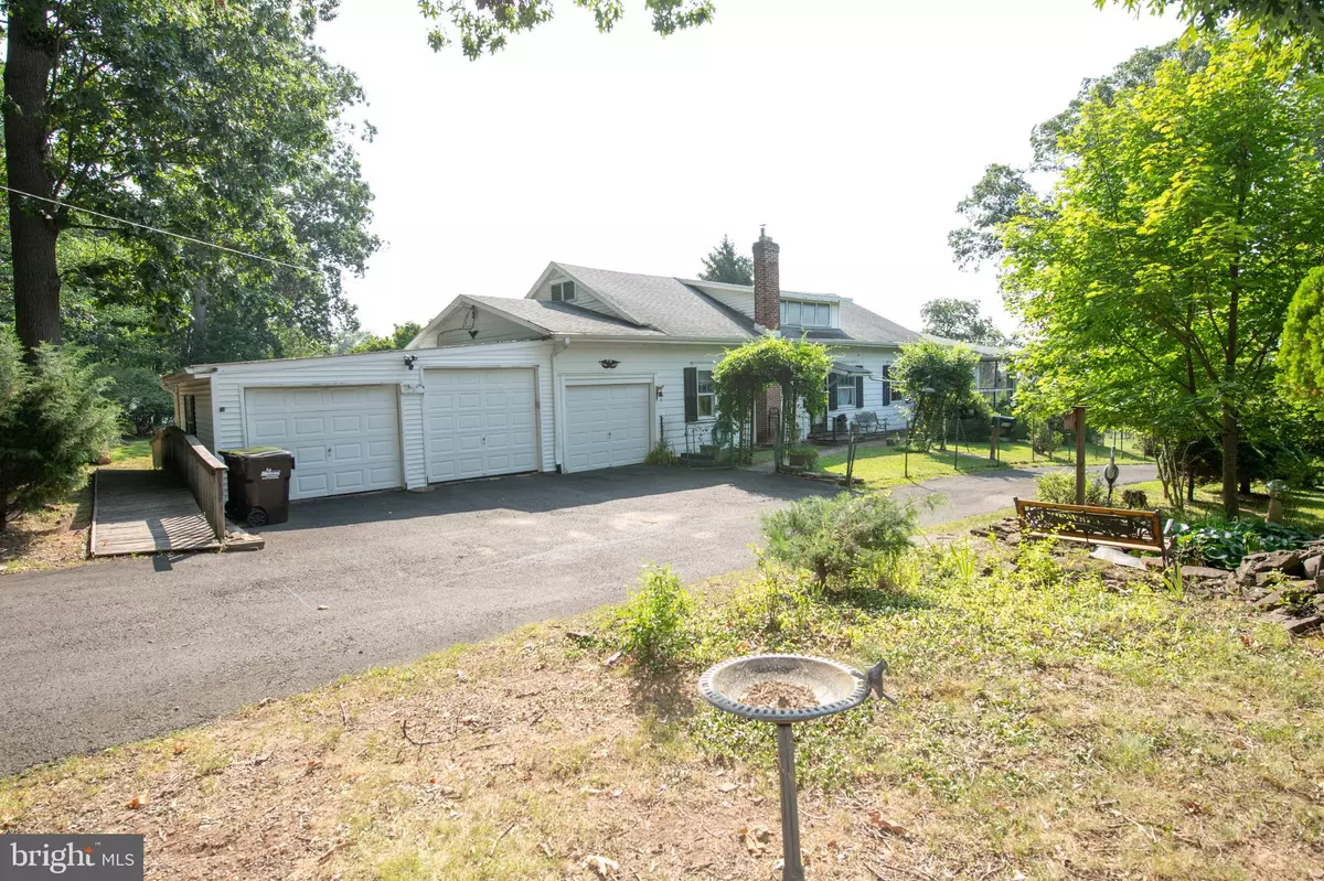 Newtown, PA 18940,116 DURHAM RD