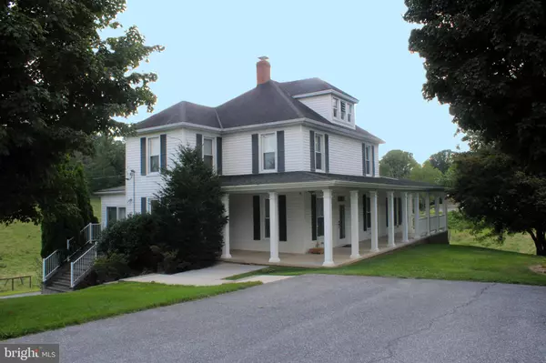4882 WOLFGANG RD, Glenville, PA 17329