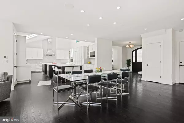 Potomac, MD 20854,8628 SNOWHILL CT