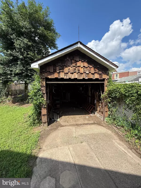 Gloucester City, NJ 08030,827 BERGEN ST
