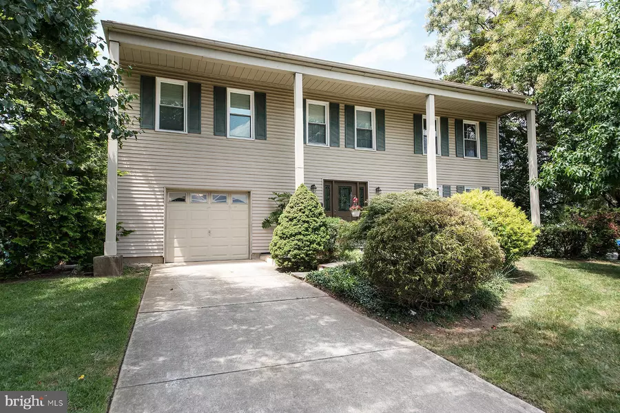 209 COLLINS DR, Cherry Hill, NJ 08003
