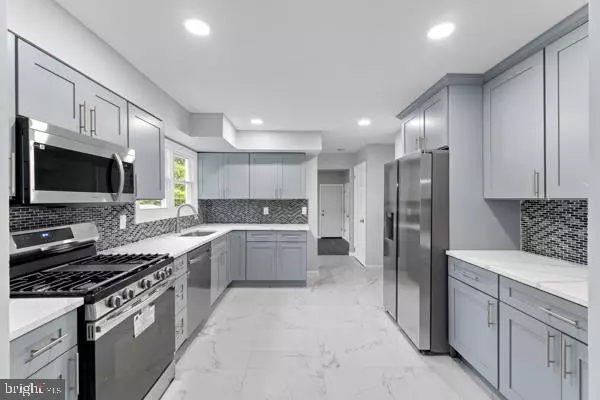 Hamilton, NJ 08690,2164 WH-HAM SQUARE