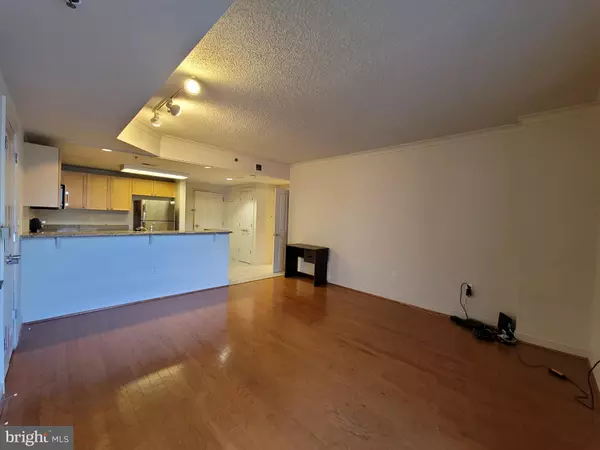 Washington, DC 20001,777 7TH ST NW #1003