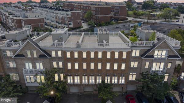 Baltimore, MD 21230,1254 HARBOR ISLAND WALK