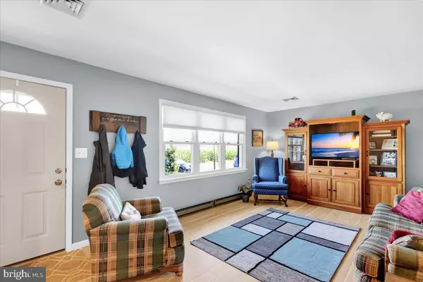 Ephrata, PA 17522,1638 APPLE ST