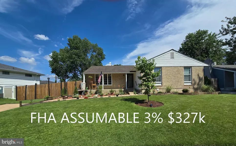 7957 CASTLE HEDGE DELL, Glen Burnie, MD 21061