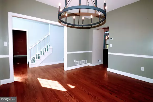 Bethlehem, PA 18020,4950 LONG DR