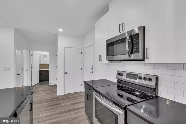 Philadelphia, PA 19122,330 CECIL B MOORE AVE #401