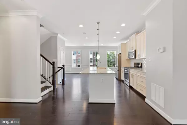 Gambrills, MD 21054,2413 MACMULLEN DR