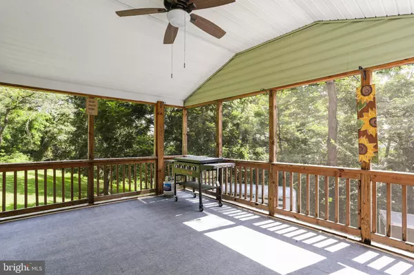 Berkeley Springs, WV 25411,216 ENGLISH MUFFIN WAY