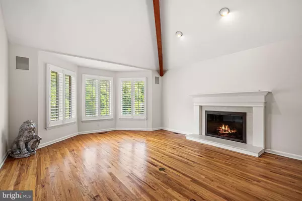 Lafayette Hill, PA 19444,842 THOMAS RD