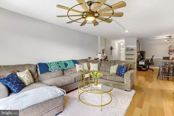 Arlington, VA 22202,1300 ARMY NAVY DR #307