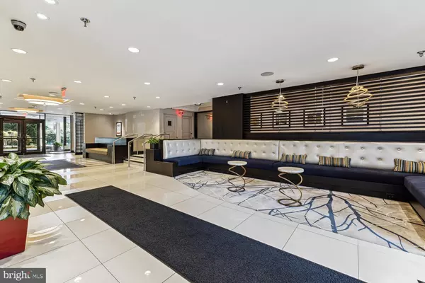 Bethesda, MD 20817,7401 WESTLAKE TER #1210
