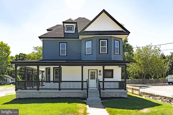 Pitman, NJ 08071,163 E HOLLY AVE