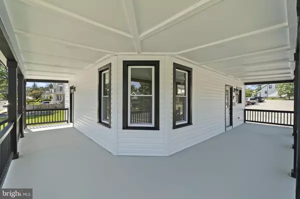 Pitman, NJ 08071,163 E HOLLY AVE