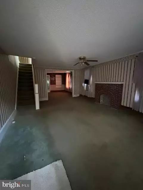Burlington, NJ 08016,102 FOUNTAIN AVE