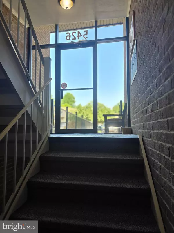 Wilmington, DE 19808,5426 VALLEY GREEN DRIVE #4 B
