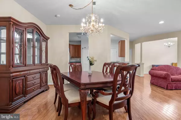 Warrington, PA 18976,200 DOUGLAS FIR DR #102