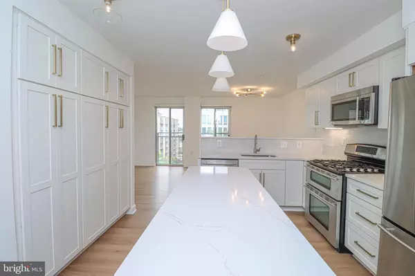 Washington, DC 20024,700 7TH ST SW #734