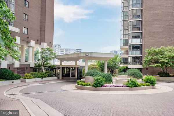 1600 N OAK ST #1125, Arlington, VA 22209