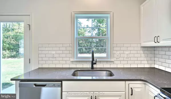 Harrisburg, PA 17112,7857 OAK BROOK DR