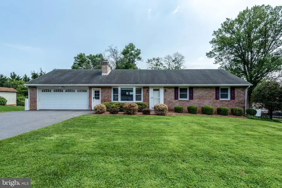 1720 PENNSYLVANIA AVE, Lancaster, PA 17602