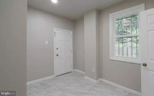 Chester, PA 19013,803 W MARY ST